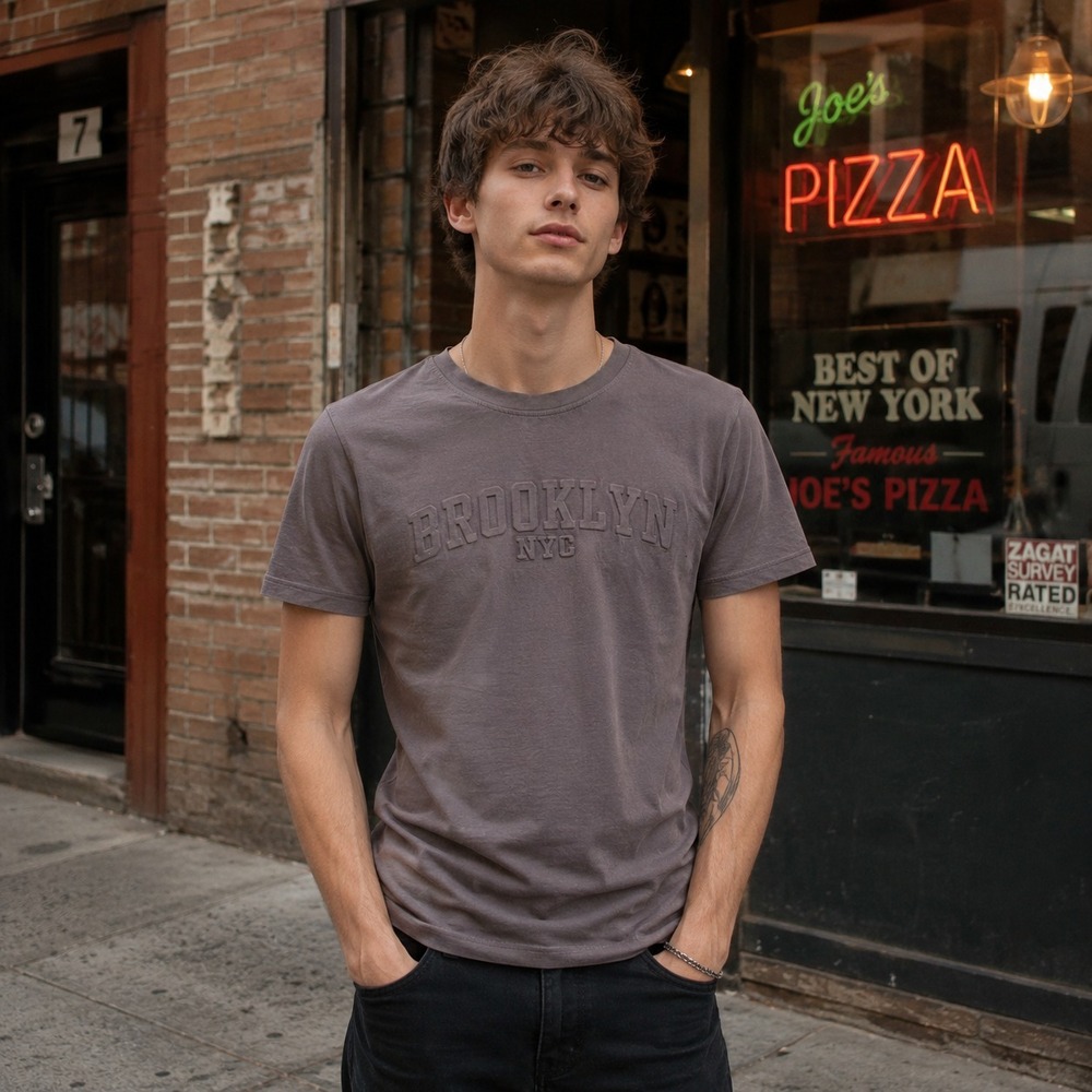 Manfinity Brooklyn NYC Embossed Graphic T-Shirt Gray Small